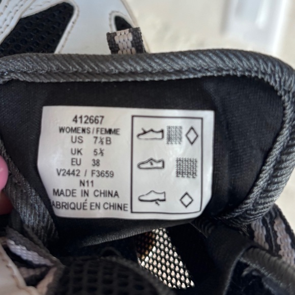 Lands End - Light Wear Toggle Athletic Shoe in Black & White - Picture 2 of 9